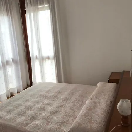 Zia Vitto Daire Bellano